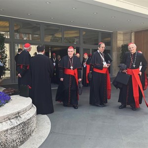 Konklava za izbor pape započet će 7. svibnja